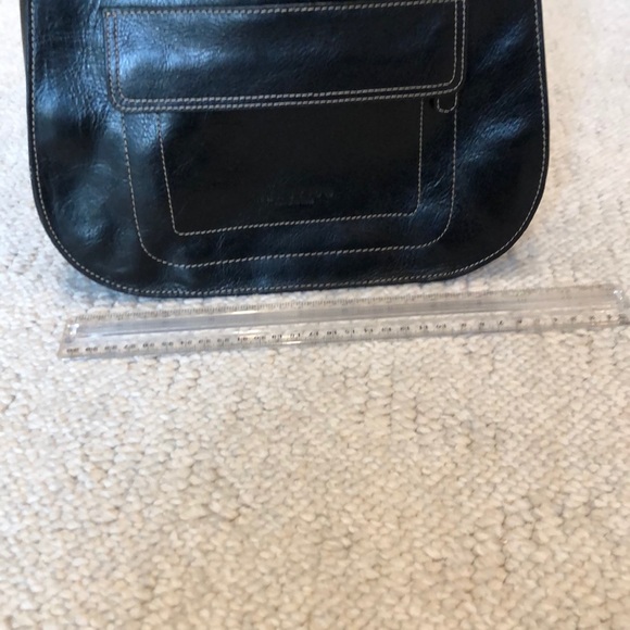 Kenneth Cole Reaction Bag - Picture 6 of 7